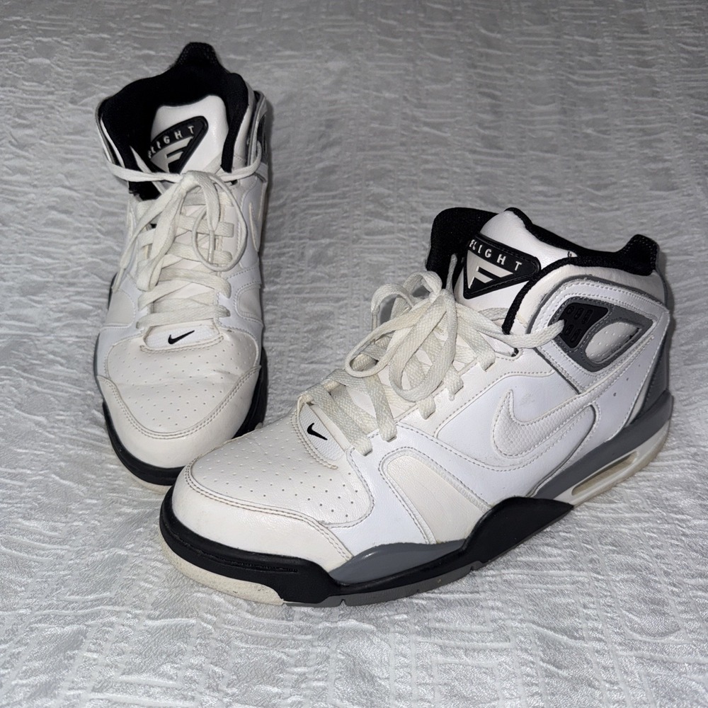 Nike Air Flight Falcon Men's Black White Sneaker Shoes Size 10.5 397204-101